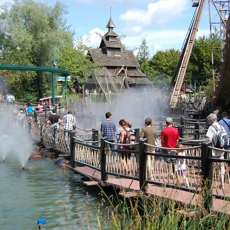 Anne Marie Vous Accueilles Dans Son Logement Familiale Pour 6 Personnes 3 Chambres Confortable Proche D Europa Park A Boofzheim Dans Camping 3 Etoiles Buitenkant foto